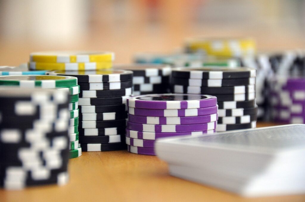 WSOP主赛冠军奖金多少 - WSOP主赛冠军奖金多少？历年奖金趋势与分配机制解析