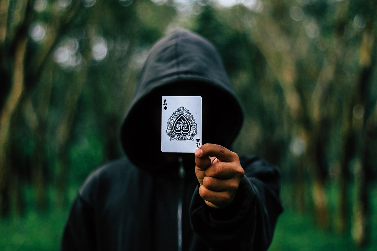 新手怎么找牌友一起学德州 - 新手学德州扑克找不到牌友？这4个渠道帮你快速组局练习